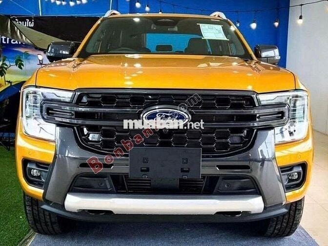 Ford Ranger 2025 Wildtrak 2.0L 4x4 AT chỉ 845tr