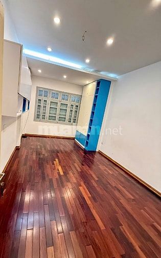 Cho thuê nhà riêng 32m2 x 5 tầng Nguyễn Xiển, Thanh Xuân 
