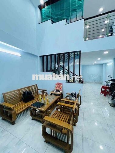 Nhà nở hậu , Ngay Tên Lửa - 4 tầng , 46m2 - Hoàn Công - hơn 5ty