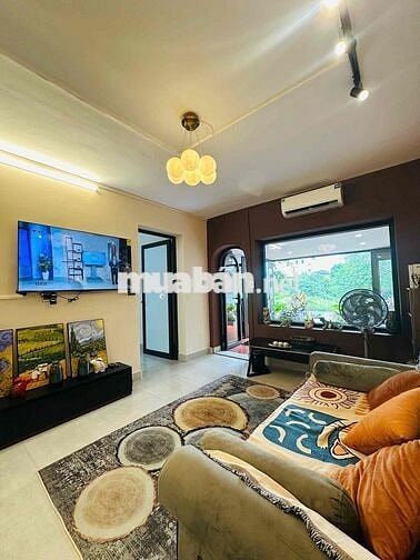 CẦN BÁN - CĂN HỘ - TẦNG 2 - Trung Tâm Phố Cổ - Sổ To - Giá Cực Tốt