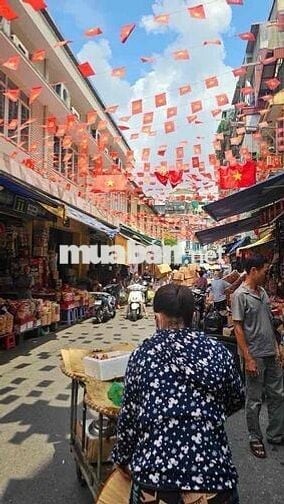 Bán nhà phố Hàng Giấy 23m -5 tầng -mt:5,2 m - 24 tỷ