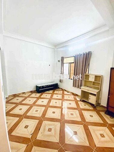 PHÒNG 25m2 TÁCH BẾP ĐỐI DIỆN BXMĐ