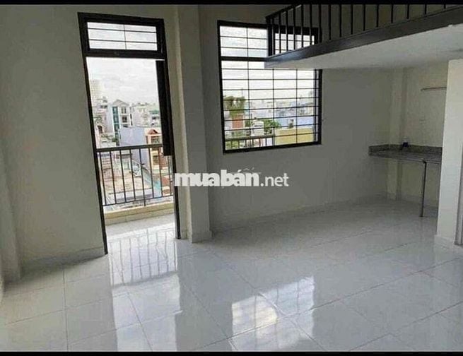 PHÒNG GÁC BAN CÔNG NGAY TRUNG TÂM TÂN PHÚ GIÁP NGUYỄN SƠN GIÁ RẺ