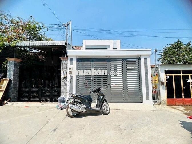 BÁN NHÀ GÁC LỬNG 1ty650 SỔ RIÊNG ĐÃ LÊN ĐẤT Ở ĐÔ THỊ