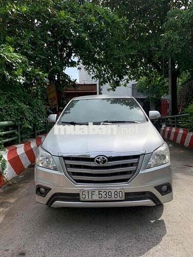 Toyota Innova 2015 2.0E bstp xe đẹp giá rẻ