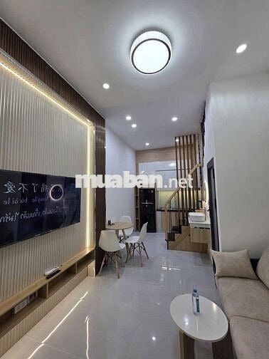 [QUẬN 1] HXH TRẦN HƯNG ĐẠO. 2 TẦNG 2PN 2WC.MỚI TINH. CÁCH MT 90M