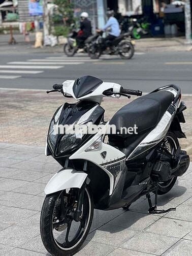 🌈Yamaha NoVo Tứ con 2010 màu trắng đen mới 80 %