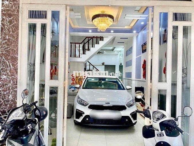 🍀Cho thuê nhà fun nội thất. Đường Mã Lò . BTân.