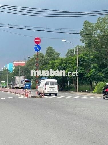 BÁN NHÀ XƯỞNG 3000M2-GIÁ 12 TỶ-KCN LÊ MINH XUÂN-BÌNH CHÁNH-GIÁ TỐT