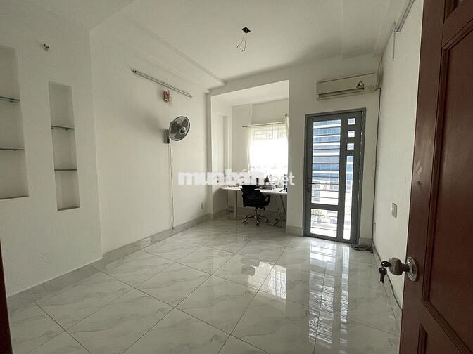 Xuất ngoại bán nhà phong thuỷ nở hậu 45m trung tâm q10 hẻm xe Tô Châu