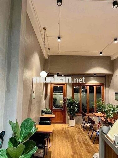 Sẵn decor Coffee-  Ngay Vạn Hạnh mall-Cực Sầm Uất
