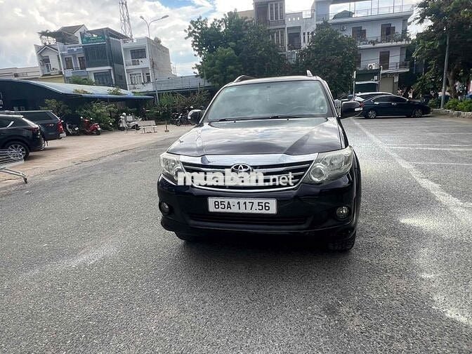 Toyota Fortuner 2013 2.7V 4x4 AT - 121000 km