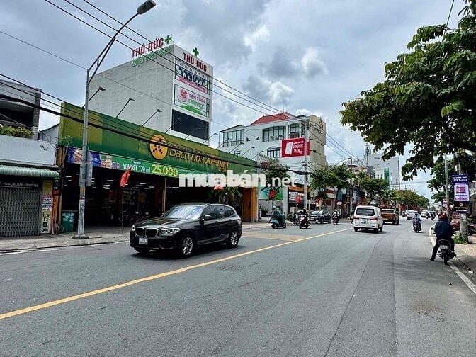 Cho thuê toàn nhà làm VP cty phòng khám spa MT đường Đặng Văn Bi