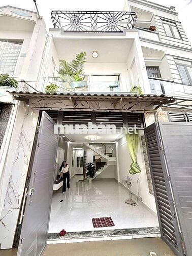 NHÀ ĐẸP VỊ TRÍ VÀNG - TÔ KÝ - QUẬN 12