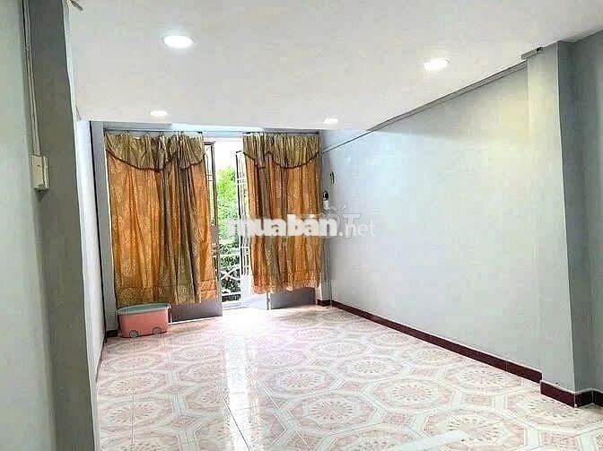 Cho thuê nhà hẻm Trần Quang Diệu 4x10m, 4Pn, 3 tầng giá 15 triệu