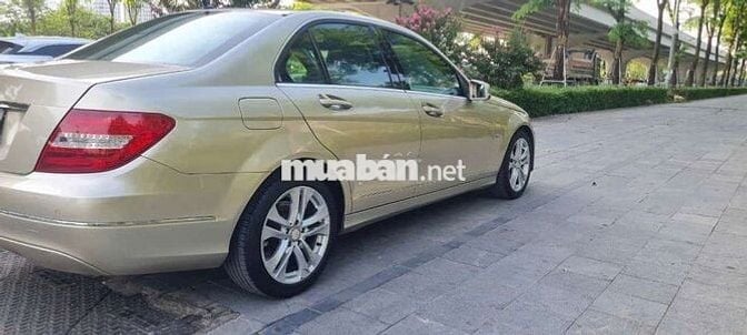 Mercedes Benz C Class 2012 C200 -