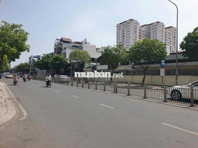 BÁN NHÀ 60m2 , 2 Tầng, Luỹ Bán Bích , Hoà Bình, Cách Mặt Tiền 1 Căn