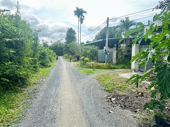 36x40 có 400m2 thổ cư. Gần KCN. Dân đông. 2,18 tỷ 