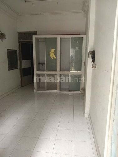 CHO THUÊ PHÒNG – NHÀ MẶT TIỀN TRUNG TÂM QUẬN 3