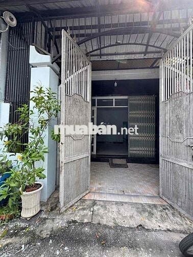 cho thuê nhà 5x16m, hẻm xe tải, sát song hành, Q12. 8tr
