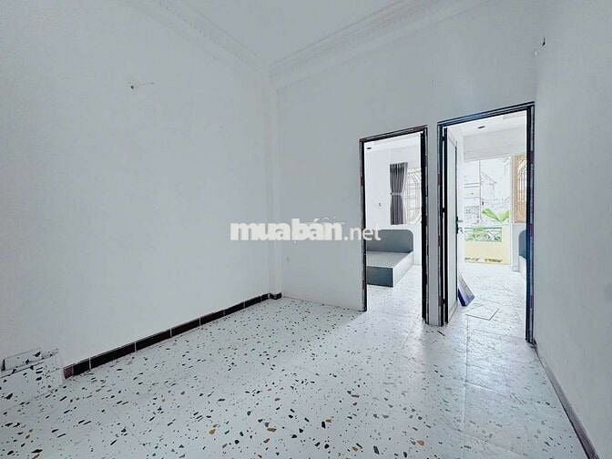 CĂN HỘ 2 PHÒNG NGỦ RIÊNG BIỆT CỬA SỔ BAN CÔNG FULL NỘI THẤT MỚI 100%