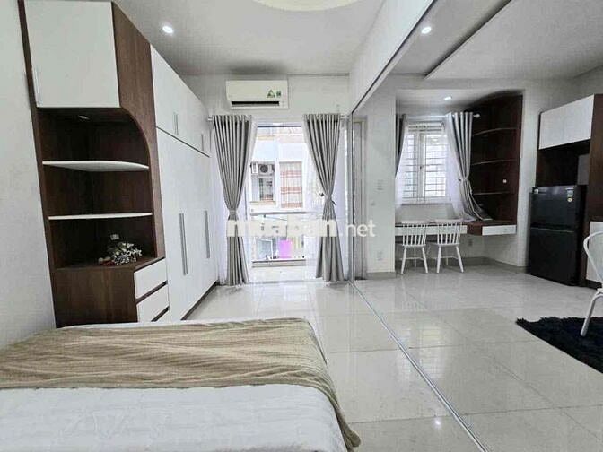 Khai trương căn hộ 1PN Ban công MỚI Q10 gần ĐH Kinh tế UEH, ĐH Hoa Sen