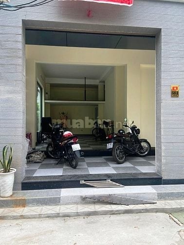 Cho thuê nhà hai mặt đường tiền kinh doanh và văn phòng