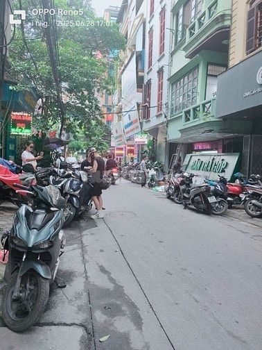 Bán nhà phố Thái Hà, Đống Đa 68m, 7 tầng, mt 4.4m. Giá: 37.5 tỷ