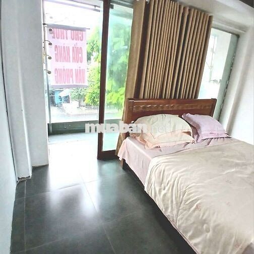 Mình chính chủ có cửa hàng t2 cho thuê mặt phố 115A Sơn Tây, Kim Mã