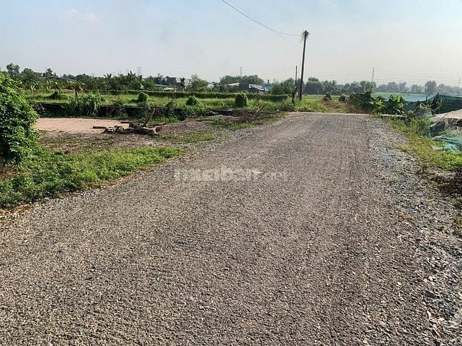 Bán 793m2 đất thổ cư 200m2 mặt tiền đường nhựa xã Củ Chi. 