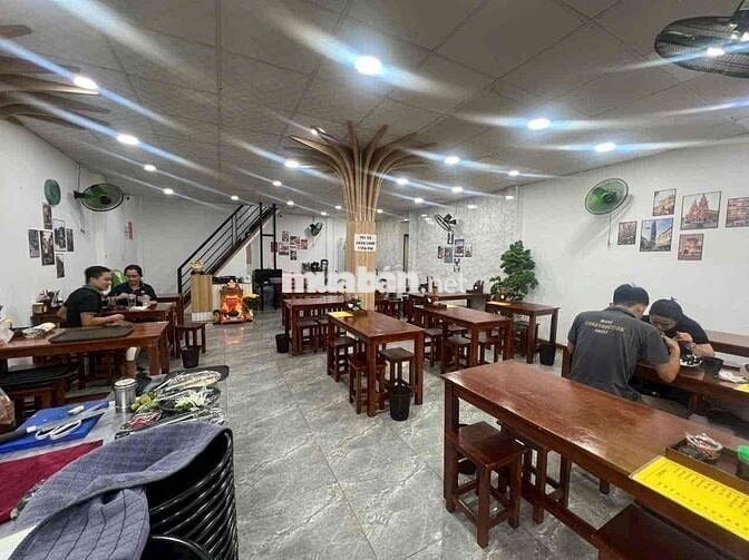 Sang quán ăn mới decor Tân Quy Q7