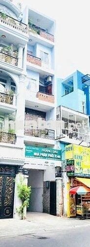 Văn phòng trống cho thuê khu vực Q1 DT: 50-80-120 m2