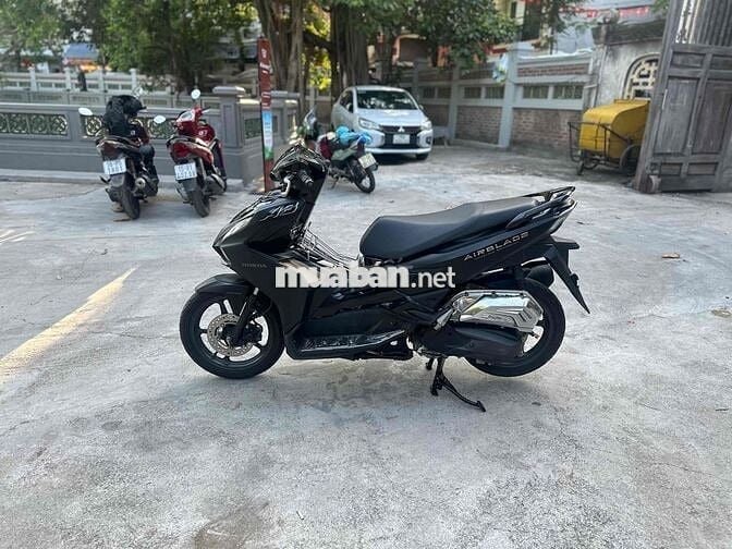 Air Blade 2024 máy zin chính chủ - Odo 5000km