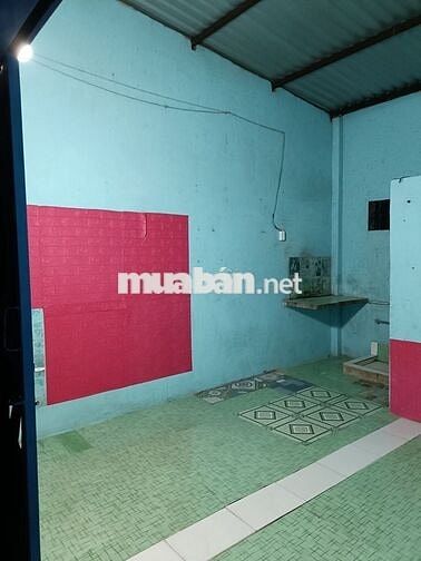 Phòng trọ 20m2 cổng sau xí nghiệp Quảng Việt