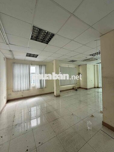 SÀN VĂN PHÒNG 100m2 UNG VĂN KHIÊM GẦN ĐH HUTECH GIÁ TỐT💕💕💕