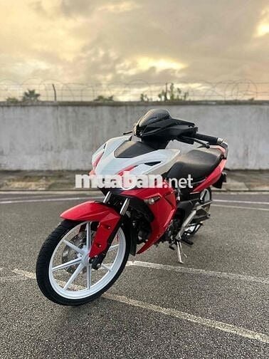 Nhượng lại em v3 cấu hìh pxl máy zin êm pô nổ ấm