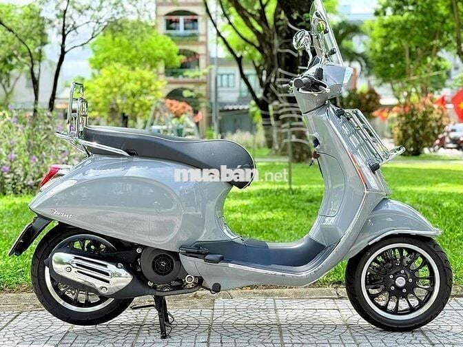 Vespa sprint 2024 đi 1 ngàn cây. như xe mới dắt ra