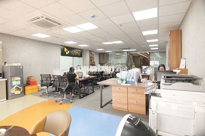 Thuê văn phòng Bình Thạnh 120-210m², giá rẻ 310k/m², full nội thất