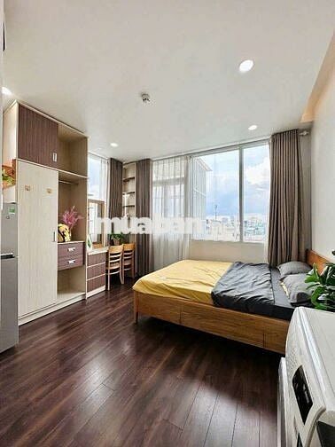 Căn Hộ Studio Cửa Sổ View Thành Phố Full NT Tòa Nhà Thang Máy Hầm Xe
