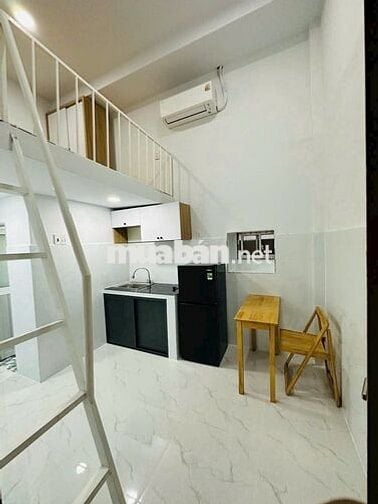 Sát quận 5 Siêu phẩm mới trống lại Gác Full nội thất ngay cầu Chà Và