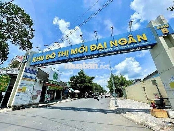 BÁN NỀN TẶNG NHÀ C4 CỦ DIỆN TỊCH ĐẸP LỚN TRỤC CHÍNH HẺM 388D NVC