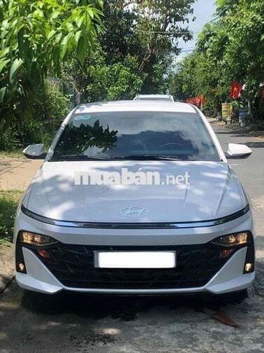 Hyundai Accent 2024 1.5 AT - 15000 km