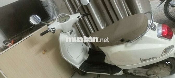 Xe vespa LX 125 đời 2010, giấy tờ đầy đủ.