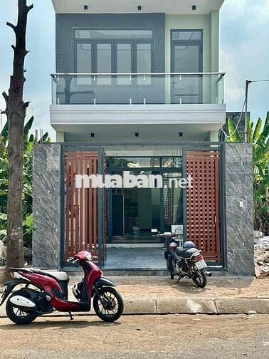 NHÀ MỚI XÂY XONG .khu thái sợ long hậu . Trục đường số 5 .