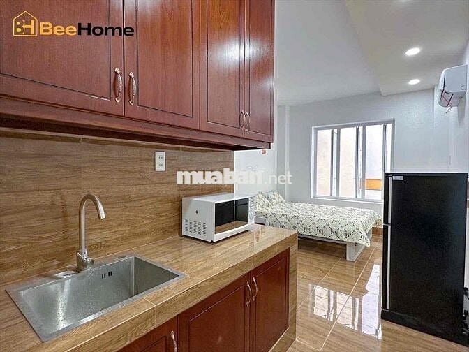 Căn Hộ Ngay Chợ Bến Thành Cho Thuê Cửa Sổ Thoáng Mát Yên Tĩnh