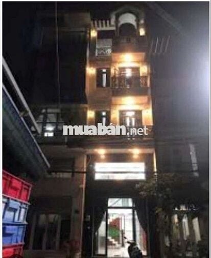 Bán khách sạn 26ty 6 tấm  25 phòng  6×55=324,1m² 1000² mặt đường ht13