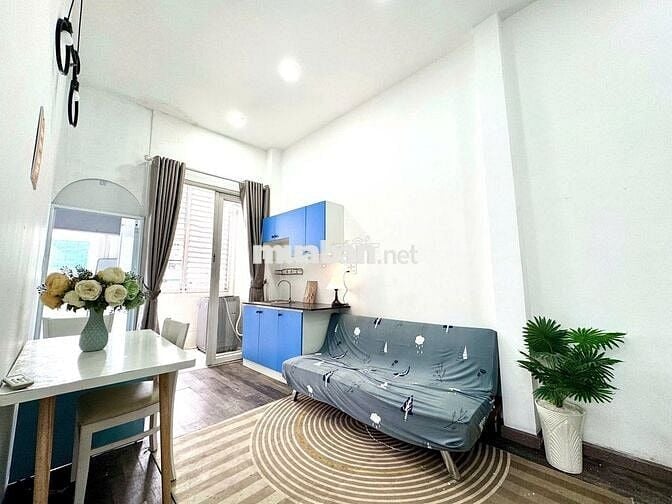 Căn hộ hiếm Q1 🏡 2PN thoáng sáng, ban công, giá rẻ chỉ 11tr