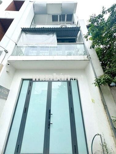 Bán gấp nhà 4 tầng – Hẻm 10m thông, xe hơi đậu trong nhà – Q4 -15,3 TỶ