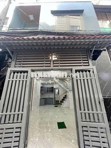 Bán nhà cách vài căn ra mặt tiền Âu Dương Lân P2 Q8