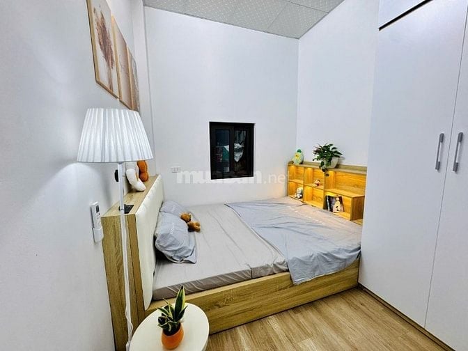 NHÀ ĐẸP Ở NGAY PHỐ NGỌC HÀ, ĐẦY ĐỦ NỘI THẤT VÀO Ở NGAY